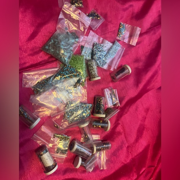 Jewelry Making Business. DIY earring, bracelet, pins with gems - Picture 5 of 10